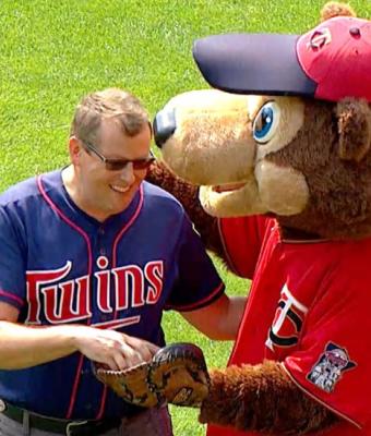 Mark Kelm at Twins game