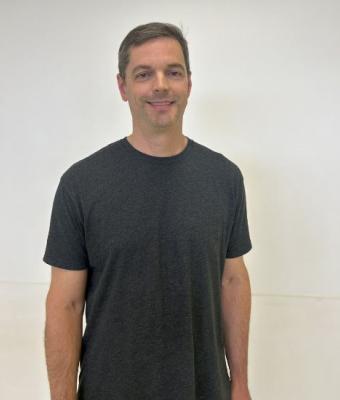 Scott Warren headshot