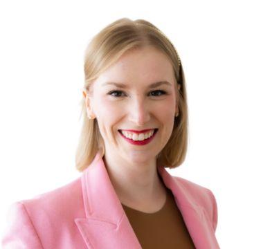 Sarah Diesing headshot