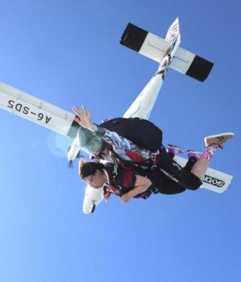 Deepa Kaul skydiving