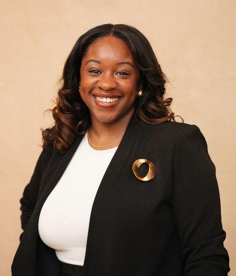 Krystina Russell headshot