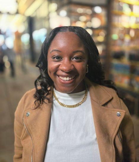 Krystina Russell headshot