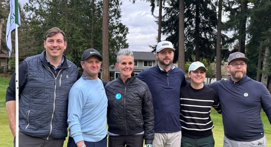 Group at 100 hole golf tournament