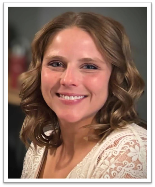 Maggie Caulfield Headshot