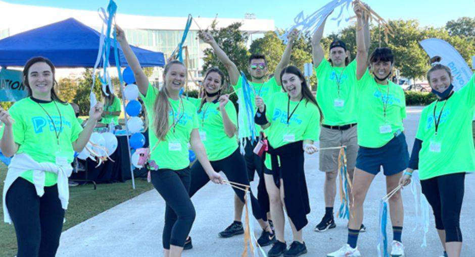 Large group of volunteers at Moving Day event