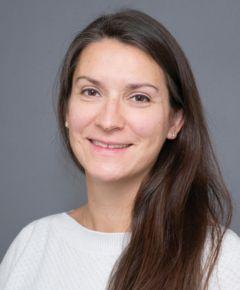Lisa Deuel headshot