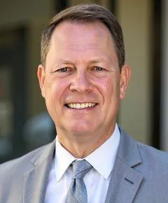 Ken Chason headshot