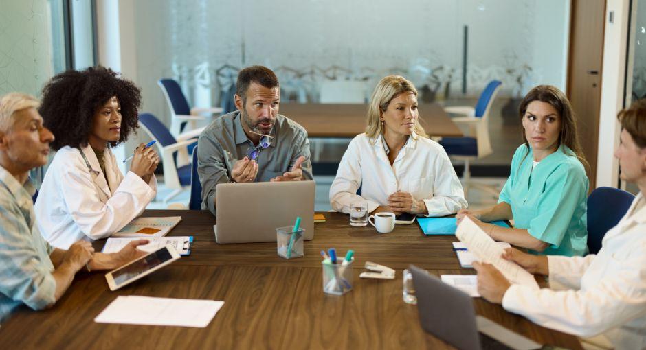 Medical experts having a meeting